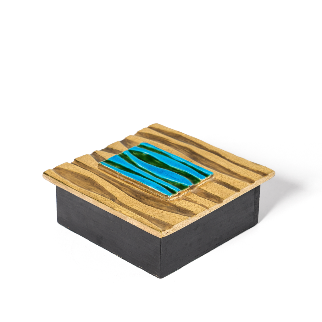 Mithé Espelt Gold, Green and Blue Box